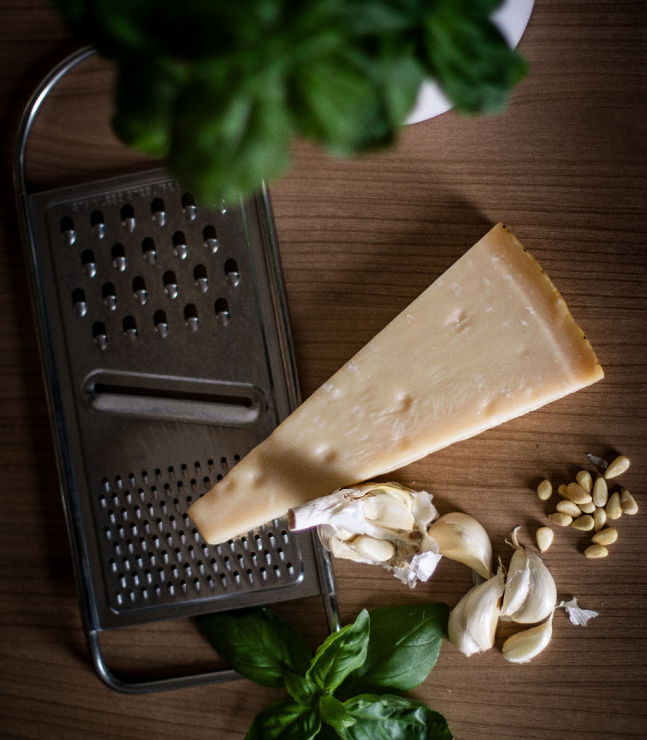 preparazione pesto alla genovese